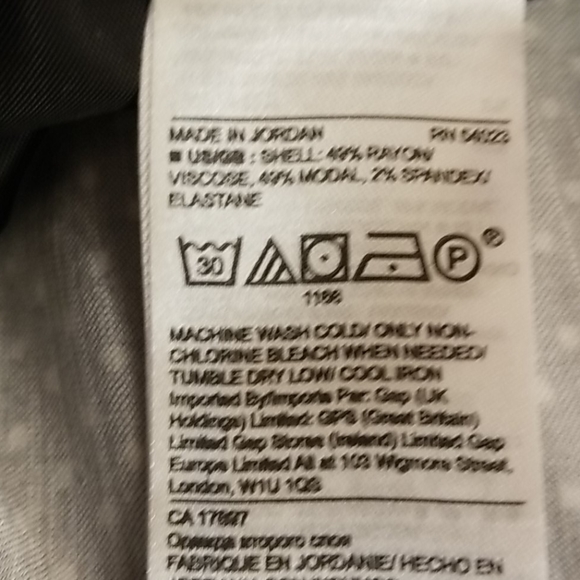 Worn Once- BR Black & White Dot Pants!🍓🍓 - Picture 10 of 10